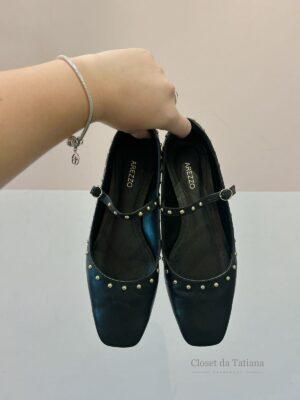 Sapatilha Preta Tachas Arezzo | Tam: 35