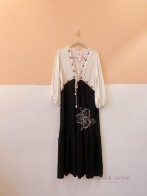 Vestido P&B Mangas Bordados Dress To | Tam: G
