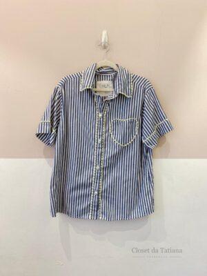 Camisa Listrada Detalhes Ahka | Tam: G